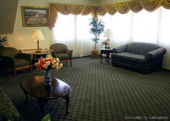 Rodeway Inn Brookville Интерьер фото